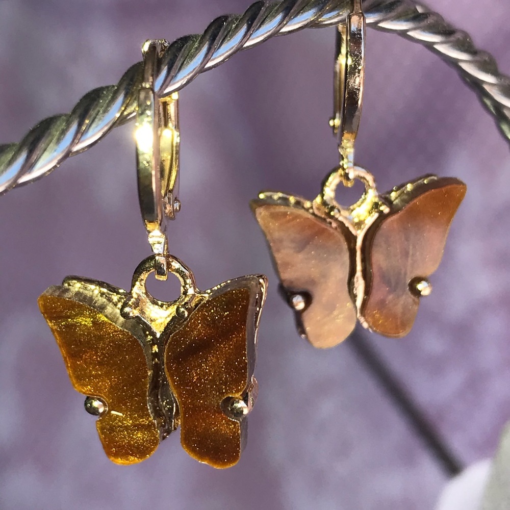 Butterfly earring